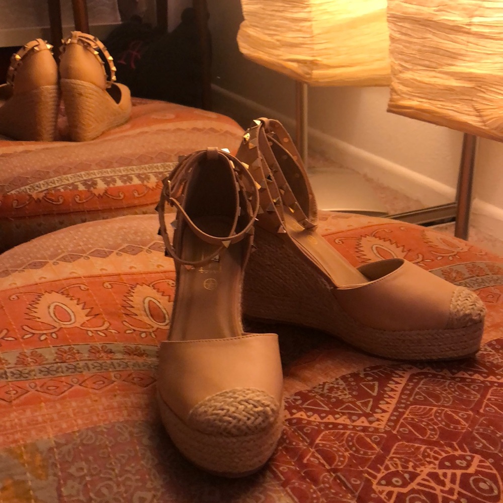 Nude Wedges with studs
